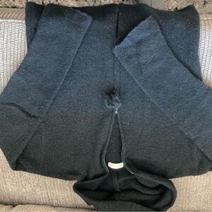 Cozy Neesh Black Hooded Sweater